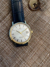 Load image into Gallery viewer, 1969 Omega Seamaster Deville with original box and quick-set *SERVICED*