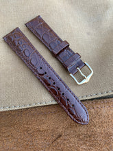 Load image into Gallery viewer, 18mm/16mm Hirsch &quot;Crocograin&quot; Crocodile-Embossed Leather