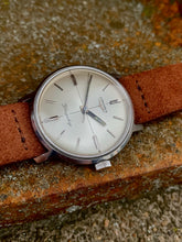 Load image into Gallery viewer, 1960&#39;s Longines Flagship with crosshair dial