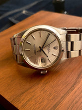 Load image into Gallery viewer, 1977 Rolex Oyster Perpetual Date, ref 1500. *SERVICED*