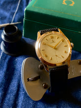 Load image into Gallery viewer, 1950 Rare Omega ”honeycomb” dial in 14k gold case. 36mm. *SERVICED*