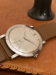 1950's Rare Movado "deluxe" with amazing engine turned dial