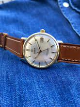 Load image into Gallery viewer, Omega Automatic Seamaster Deville with rare dial