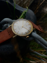 Load image into Gallery viewer, 1962 Lovely Omega Seamaster Deville