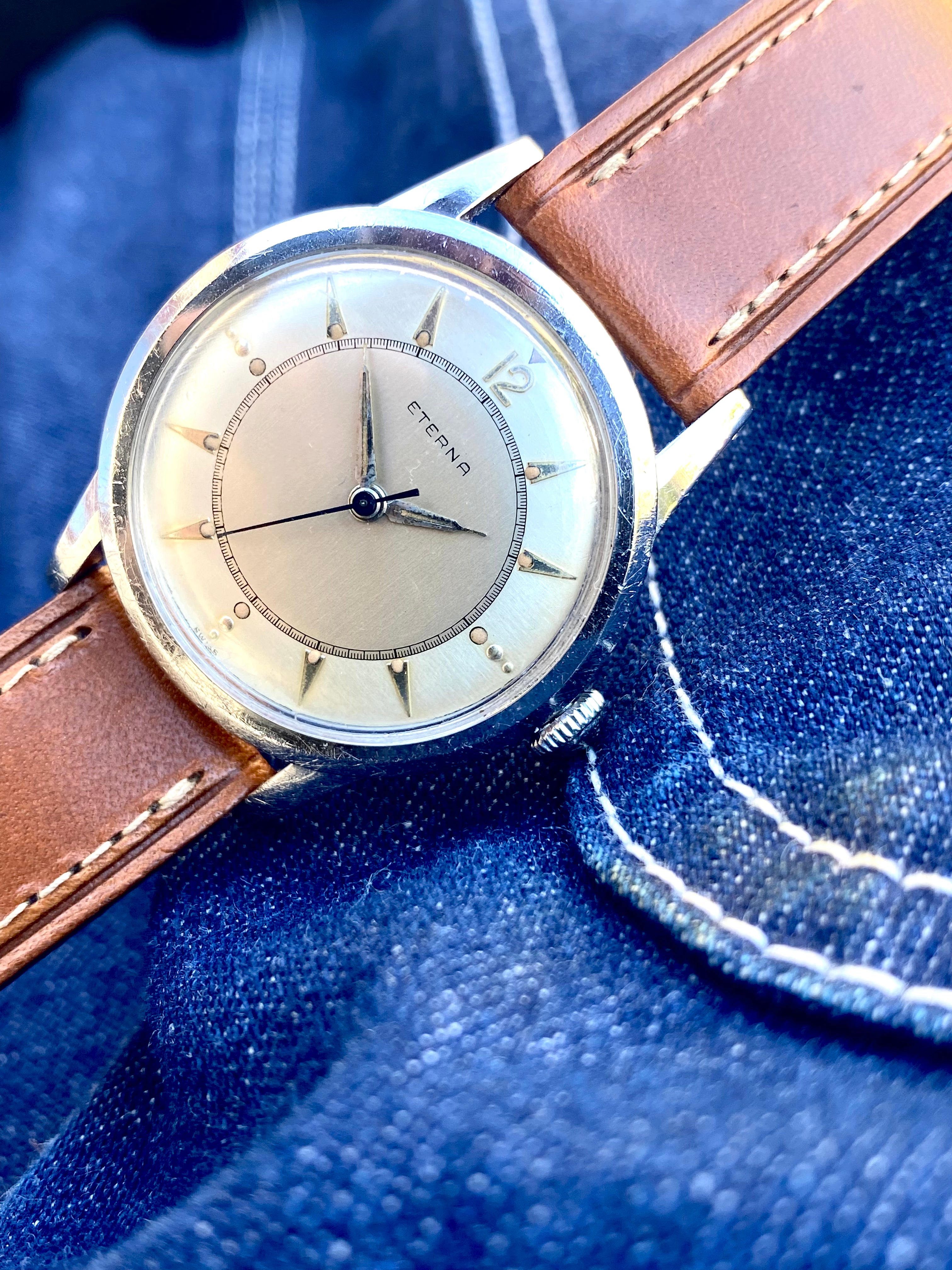 Eterna alarm sale watch