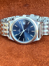 Load image into Gallery viewer, 1974 Omega Genéve with lovely blue dial