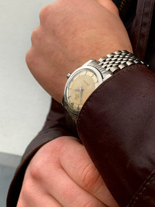 1952 Omega Seamaster "bumper" with honeycomb dial and BoR-bracelet