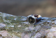Load image into Gallery viewer, 1960 Omega Seamaster with original black dial
