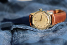 Load image into Gallery viewer, 1954 Omega Seamaster Calendar ”date at six”, *SERVICED*