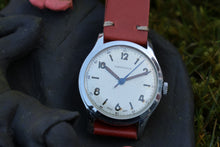 Load image into Gallery viewer, 1952 RARE Longines 6264 3 in calatrava style.